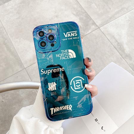 iphone15plus ケース supreme 