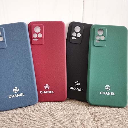 chanel シャネル アイフォン15pro カバー  スーツケース型