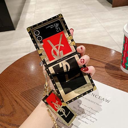 iphone 15 chanel カバー 