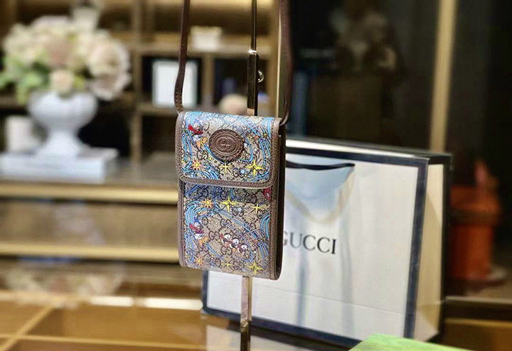 グッチ gucci スマホケース アイホン11promax 