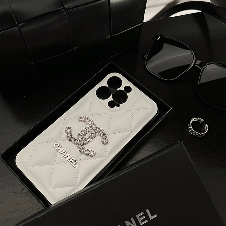 ブランド カバー iphone15 chanel 