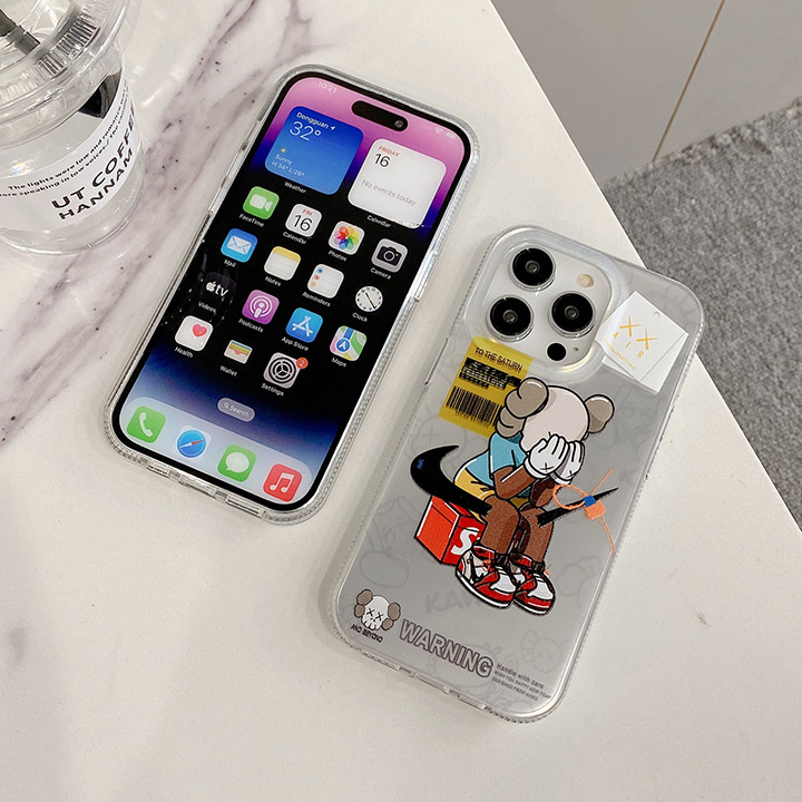 kaws ケース iphone14プロmax 