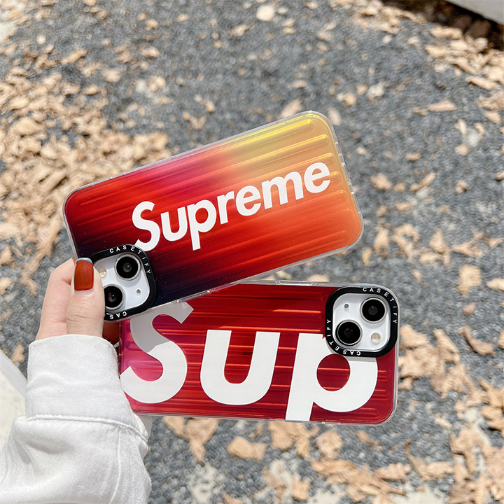 アイフォーン15plus カバー supreme 