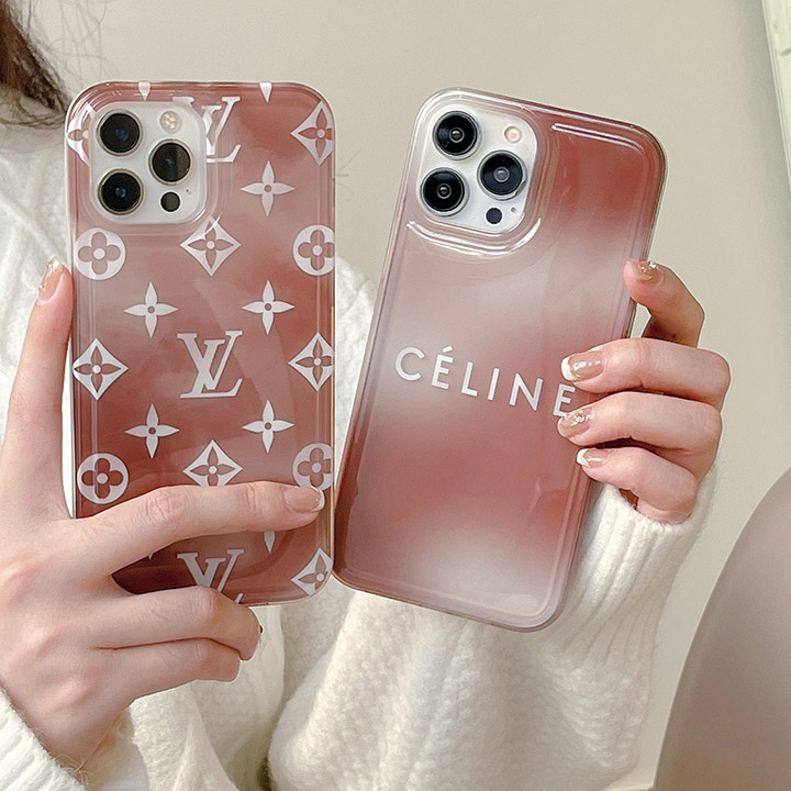 アイフォン 15プロ celine セリーヌ カバー 