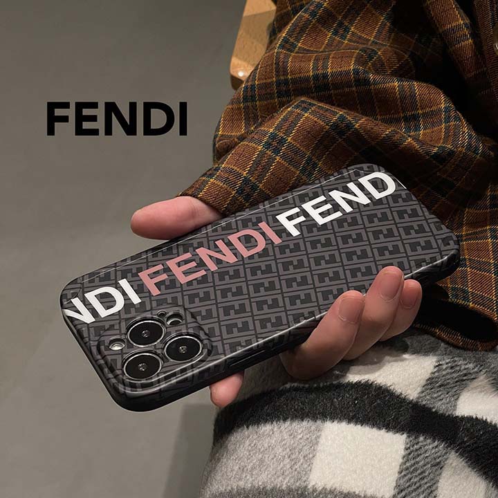 アイフォン14 ケース fendi 