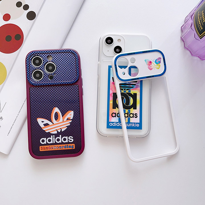 adidas ケース iphone15プロ 