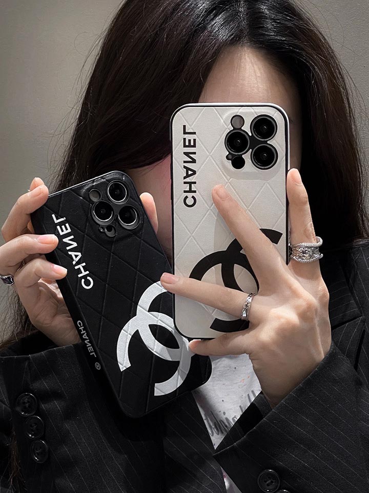 アイホン15プラス ケース chanel 