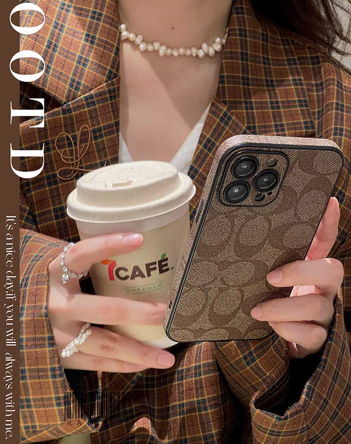 コーチ coach  iphone 15 携帯ケース 