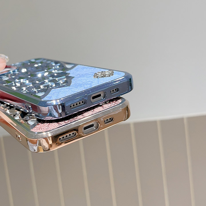 ブランド guess iphone15プロmax スマホケース 