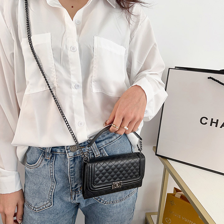 アイフォン 15プラス chanel シャネル カバー 