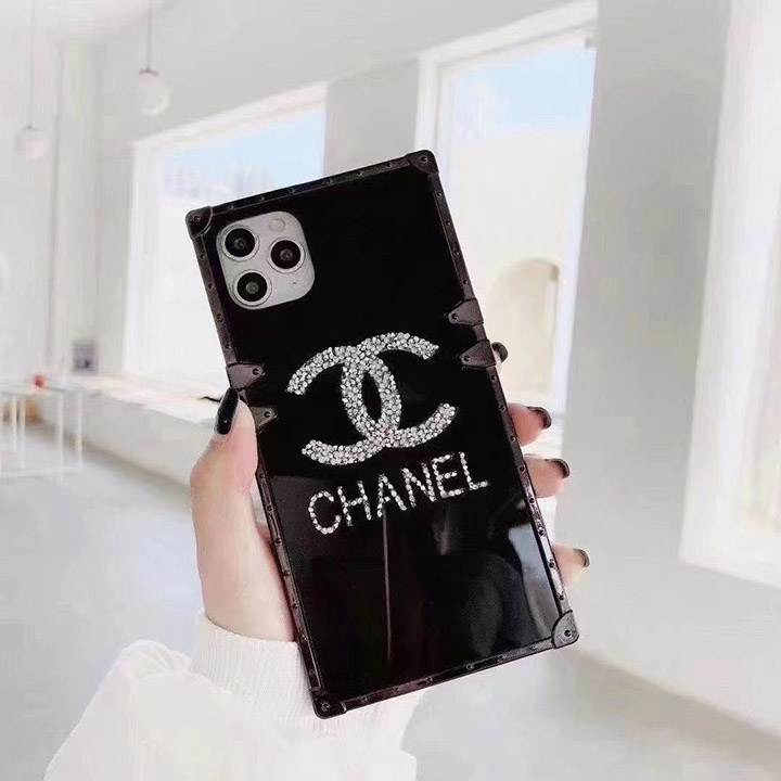 シャネル chanel アイフォーン 15plus 