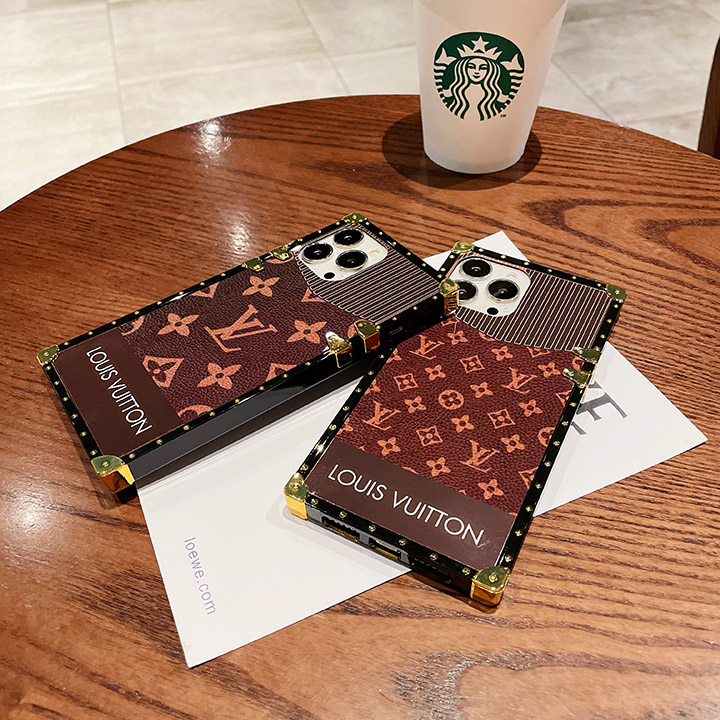 vuitton カバー iphone 15プラス 