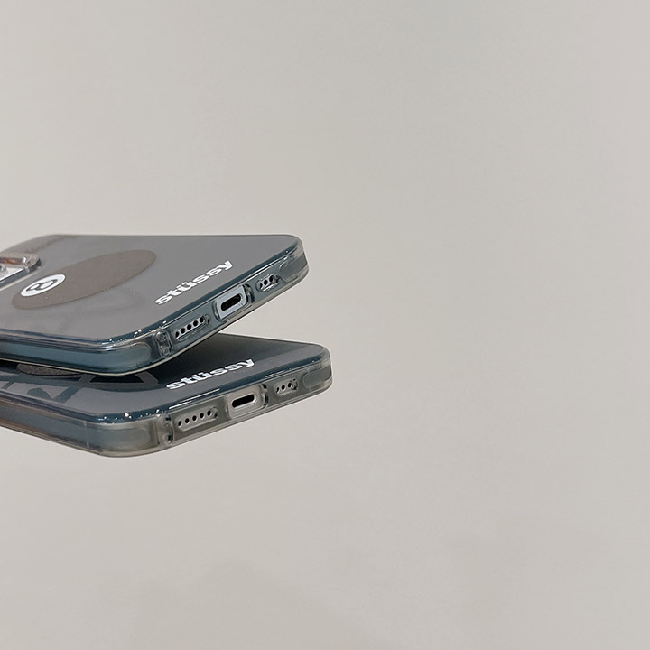ブランド アイフォーン 15 携帯ケース 